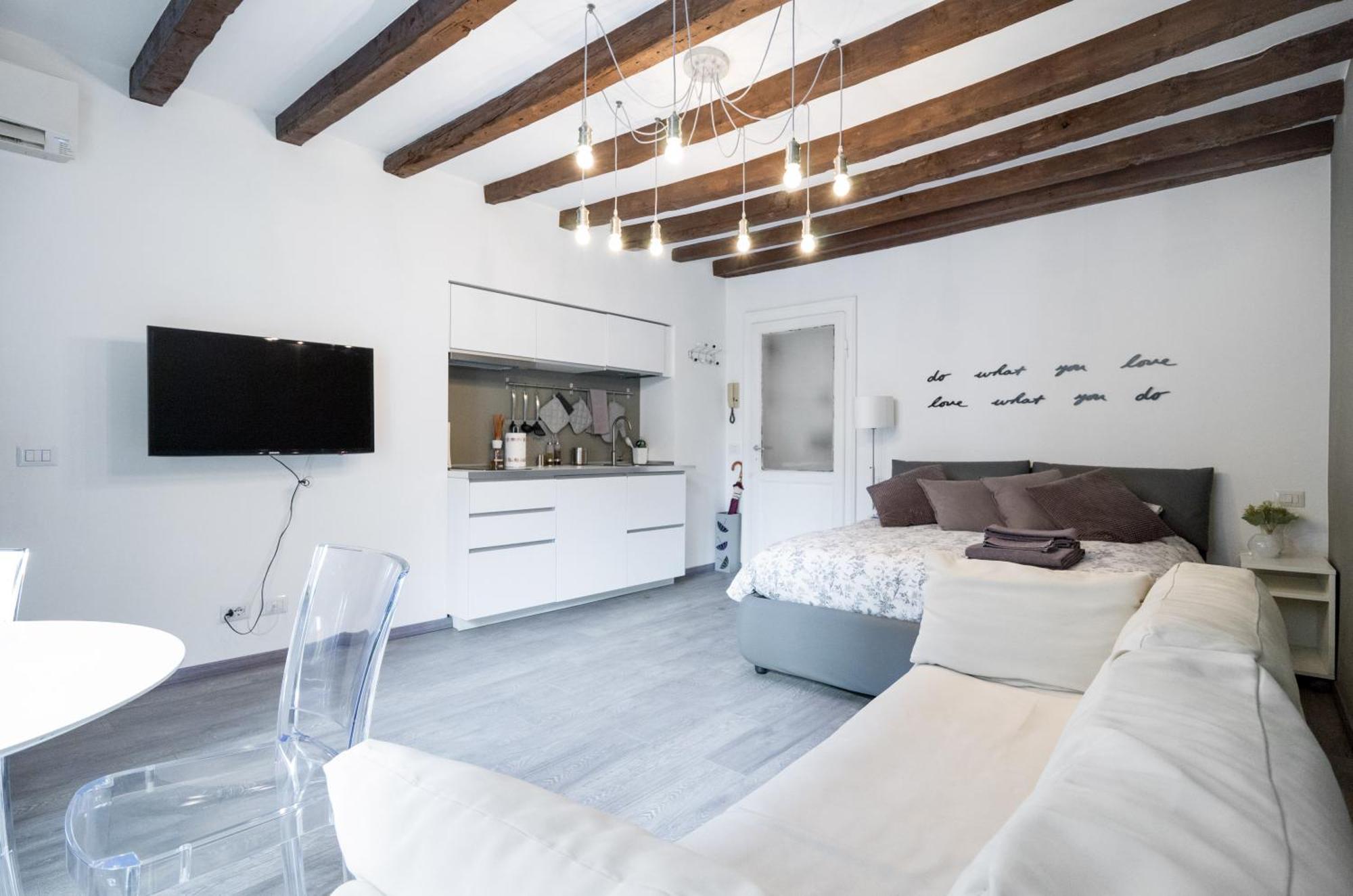 Navigli - Vigevano 45 & Casale 3A Studios Milano Værelse billede